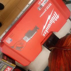 Milwaukee Super Saw all
