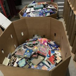 Free Books (2 Pallets)