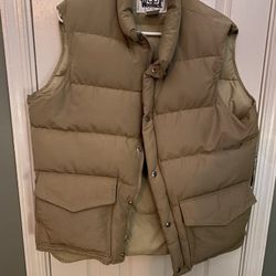 Adult Size Large Woolrich Goose Down Vest