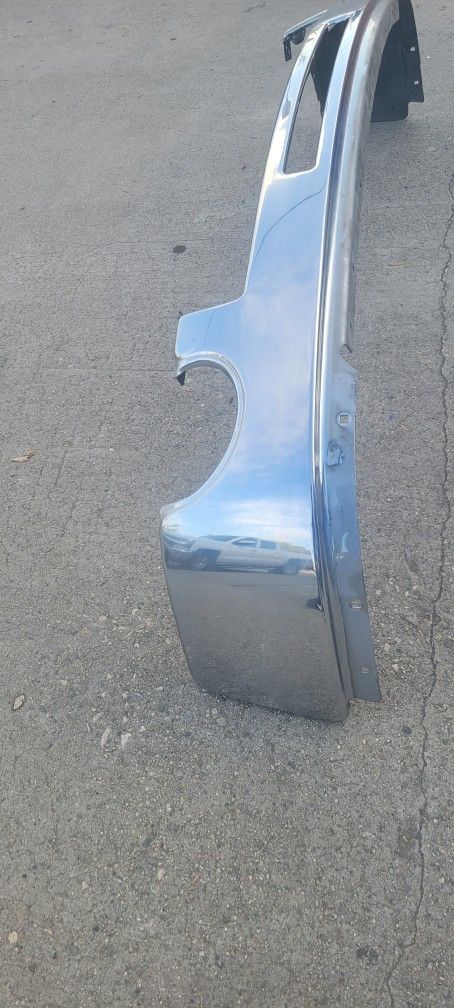 2007 Up G M C Sierra Front Bumper