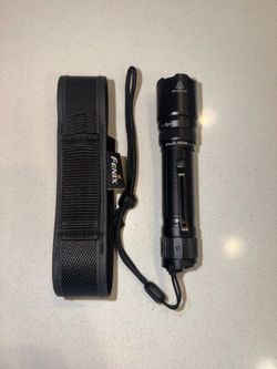 FENIX TK20R V2.0 RECHARGEABLE TACTICAL FLASHLIGHT
