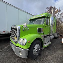 2020 Freightliner Coronado