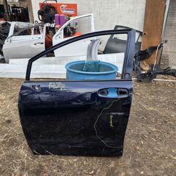 2021-2025 TOYOTA SIENNA FRONT DRIVER SIDE DOOR WITH DEMAGED 
F21026