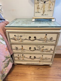 Beautiful Vintage Asian dresser