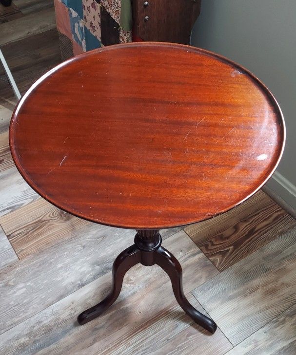 Table,Antique Mahogany Candle Stick Tilt Table, George W. Fifield
