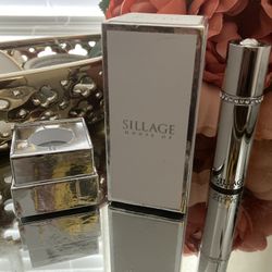 House Of Sillage (LE,,, Nouez Moi) perfume 
