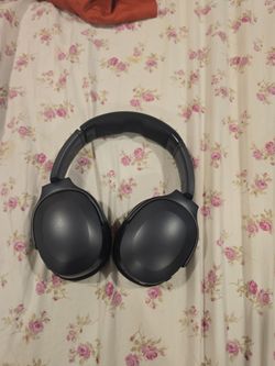 Skullcandy headphones