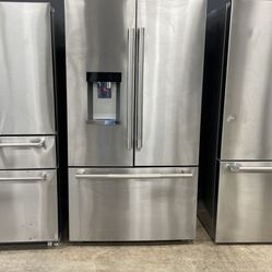 Beautiful Jenn air counter depth refrigerator YMAA