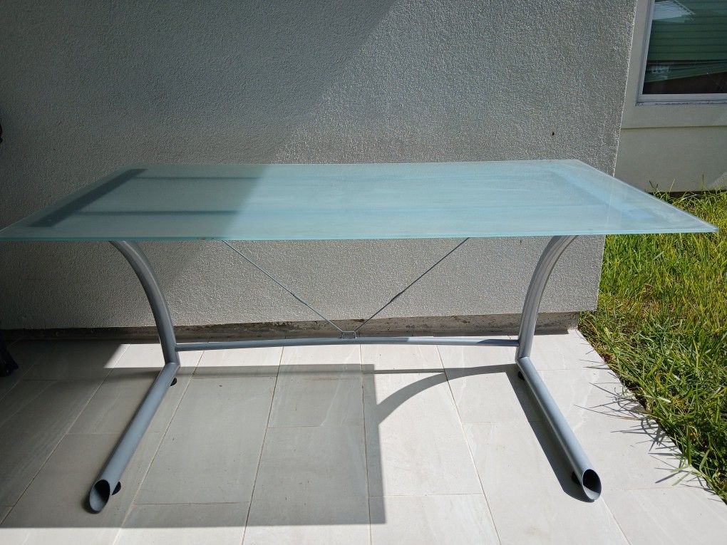 Glass Desk For Sale 50$ OBO,All Products : American Fashion Style Bags On Sale