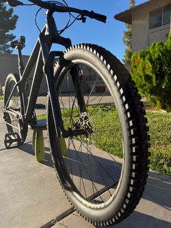 SPECIALIZED 2022 Fuse Comp 29 , Large Frame, Ready to Ride Retails for 3k