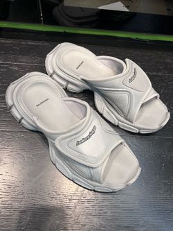 WTS TODAY SIZE 11 Balenciaga slides