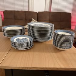 Currier & Ives 45-Piece Dinnerware Set- Great Condition