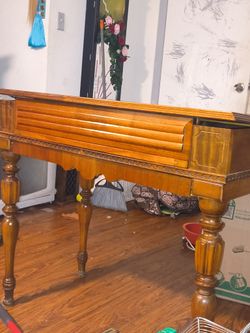 Vintage Writing Desk In Beautiful Shape