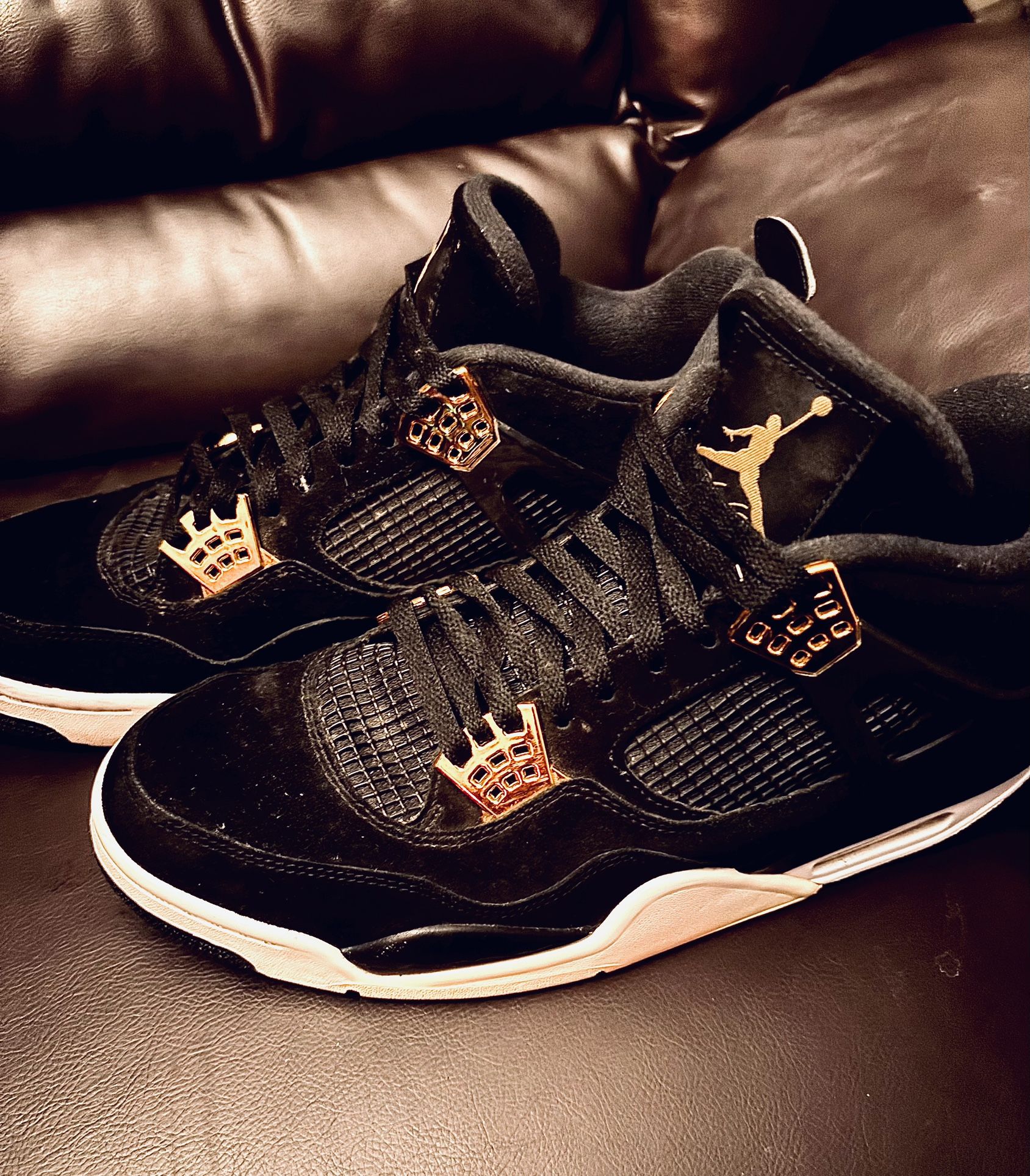 Air Jordan 4 Retro Royalty