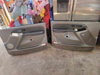 03 07 OEM TAHOE DOOR PANELS