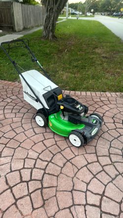 Lawnboy 21” awd self propelled mower powered by kholer engine