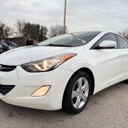Hyundai Elantra GLS 2013