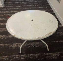 FREE TABLE