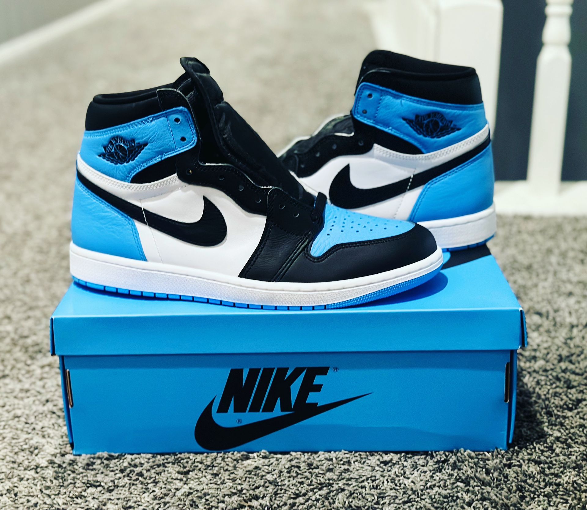 Air Jordan 1 High UNC TOE