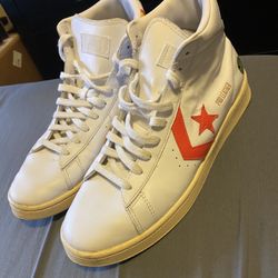 Men’s Shoes 9.5 Nike/converse