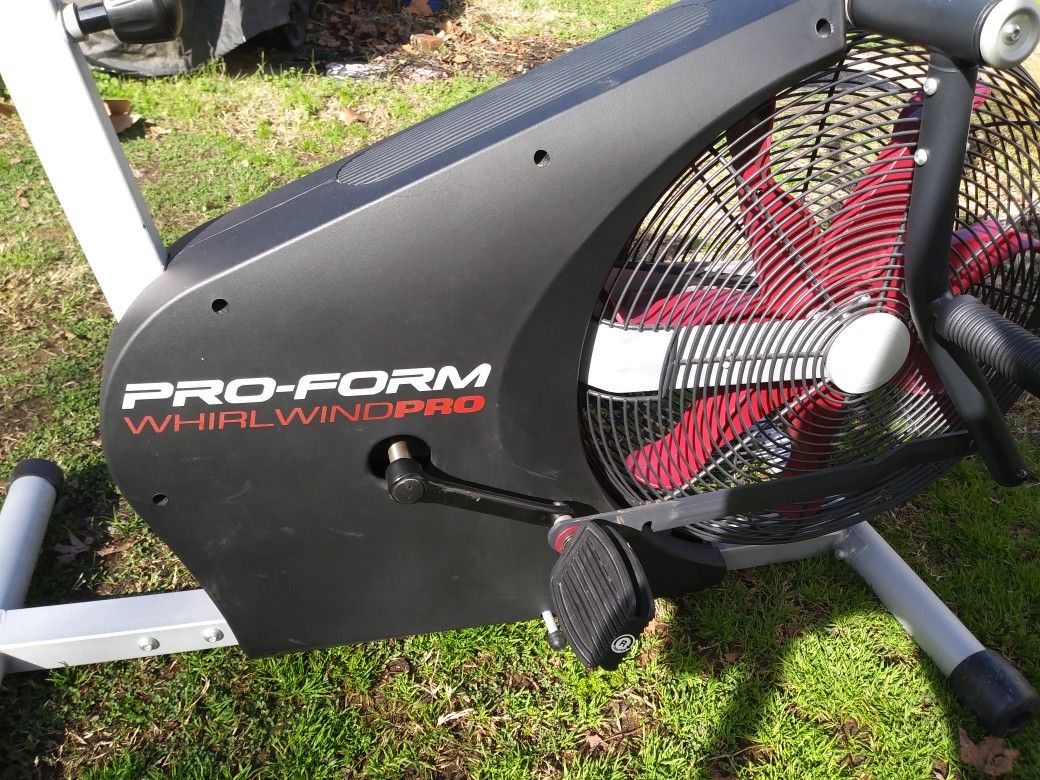 proform whirlwind pro upright bike