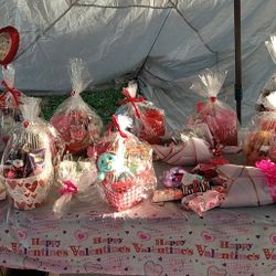 Valentine Selling 