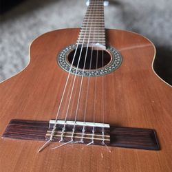 Barely Used ACOUSTIC GUITAR Alhambra 1c Guitarra Acustica