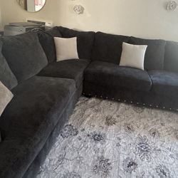 Sectional dark grey
