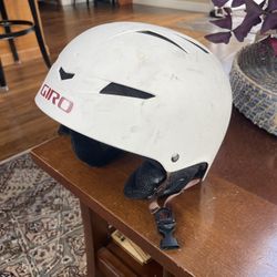 Giro Snow Board/Ski Helmet 