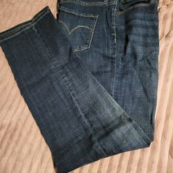 Women's Levi's