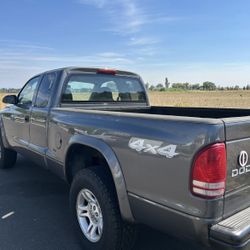 2003 Dodge Dakota