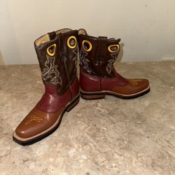     Classic Vintage Cowboy Boots – Red Embroidered Brown Leather – Size 4.5