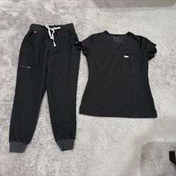 Small FIGS Black Scrub Set