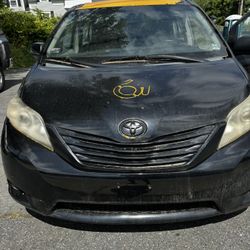 2014 Toyota Sienna