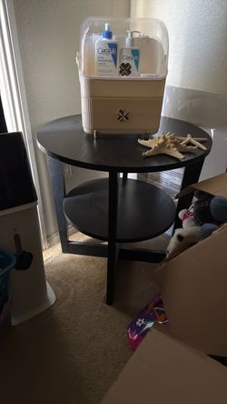 Black round table
