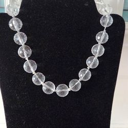 Vintage acrylic/lucite faceted beads necklace