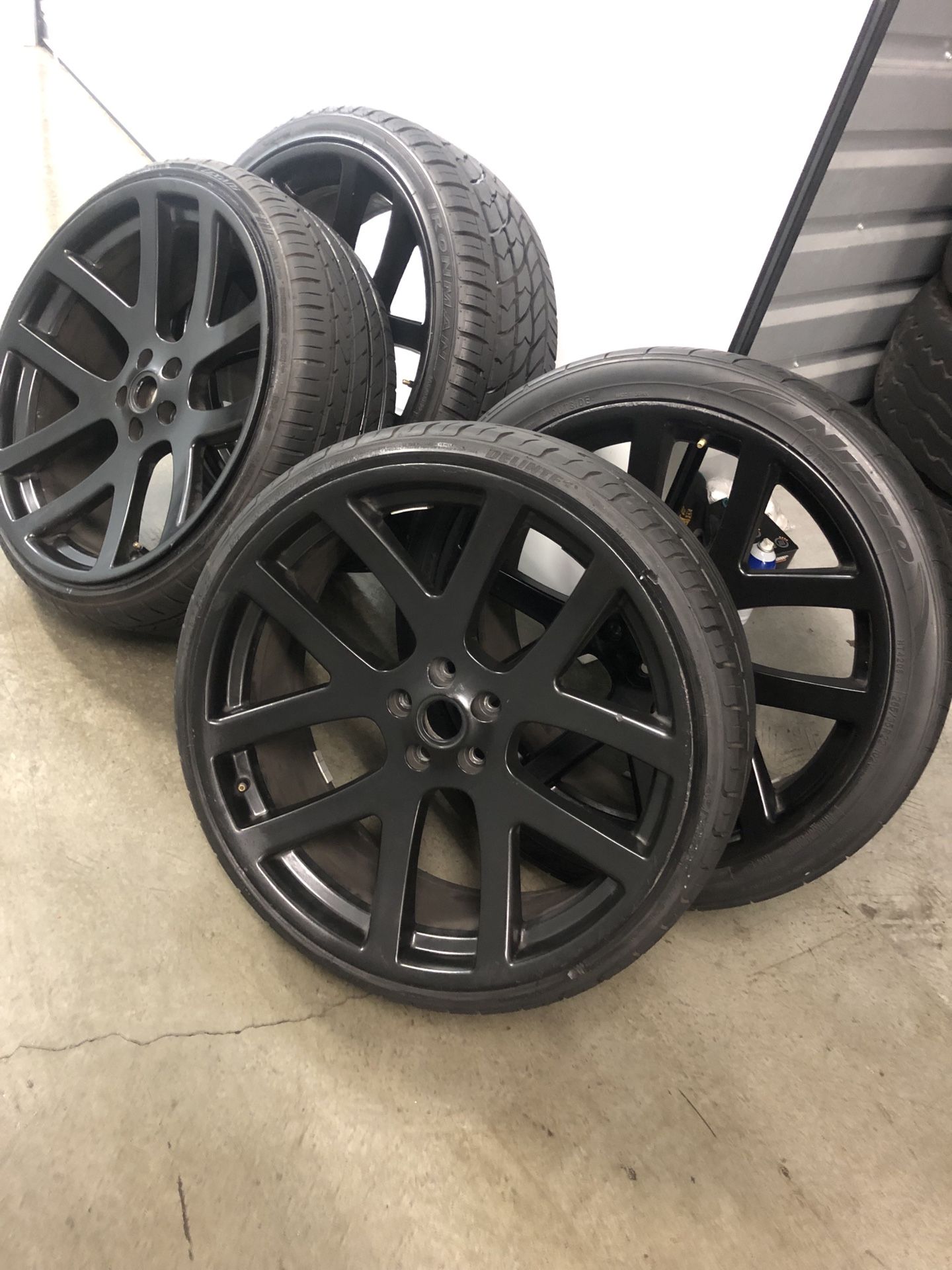 Rines Dodge Charger challenger viper SRT10 magnum wheels rims tires 22”