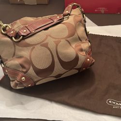 Coach Bag , Excellent Condition A Great Christmas Gift 🎁 
