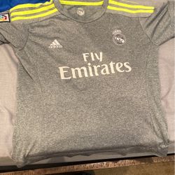 Ronaldo Real Madrid Jersey ( Youth fits like L) 12-13