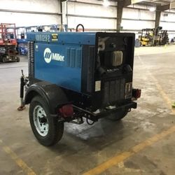 MILLER BIG BLUE 300R PRO WELDER/GENERATOR