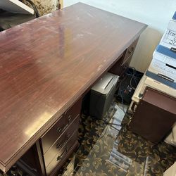 Free Desk 