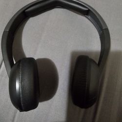 UPROAR Skull Candy headphones 