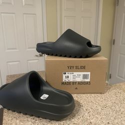 Adidas Yeezy Slide Dark Onyx Size 10