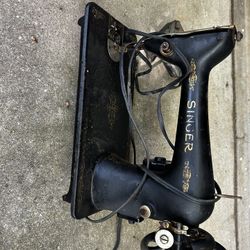 Old Singer Sewing Machine 