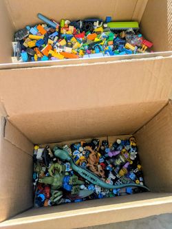 Lego and Minifigures ( Big Figs)