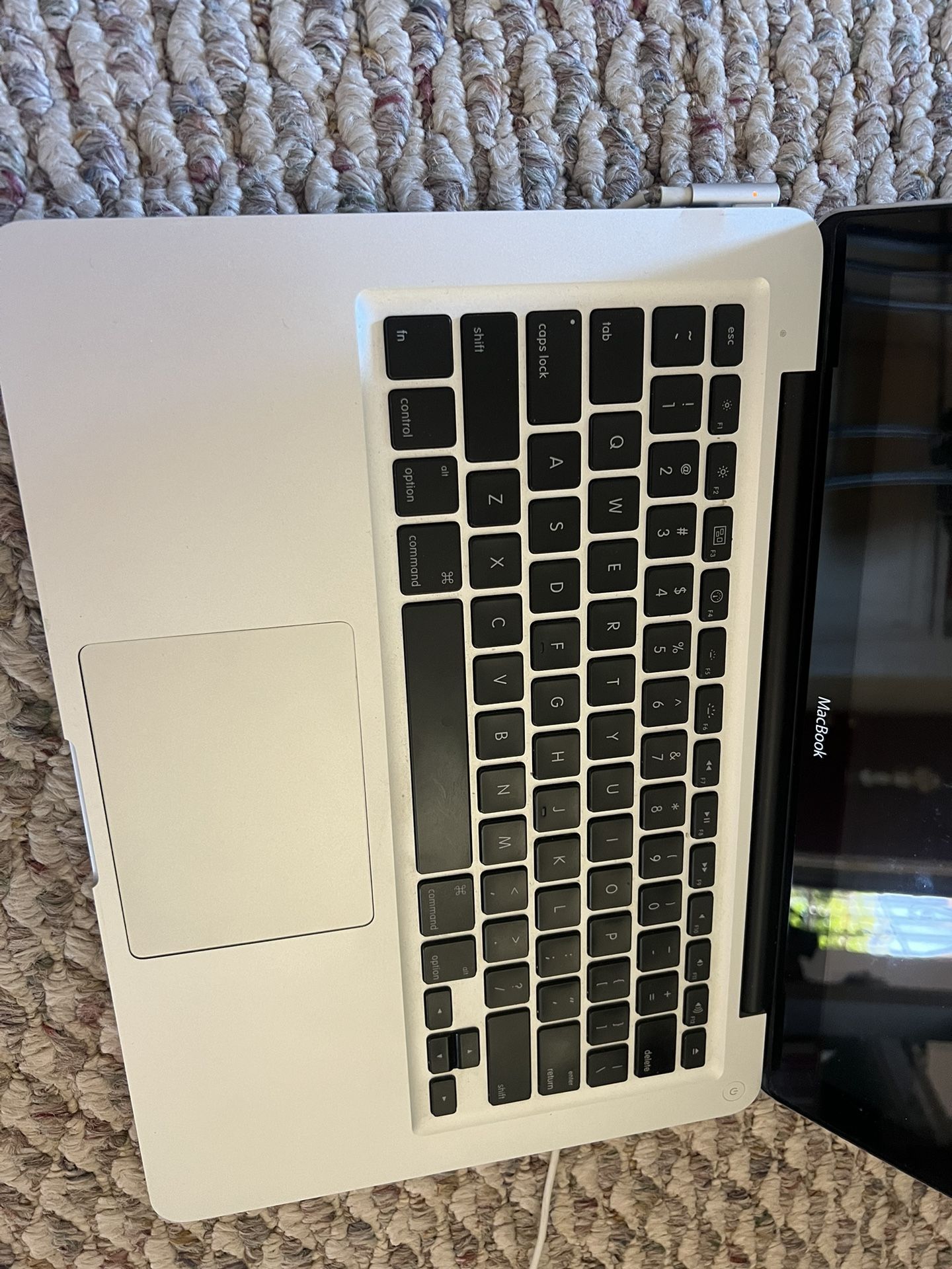 Used Macbook 2008 
