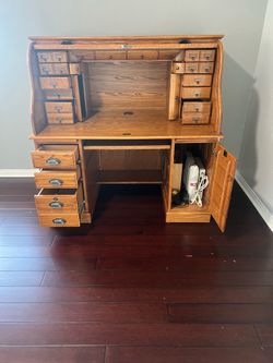 Oak roll top desk Oak roll top desk