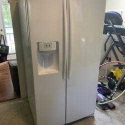 Refrigerator (Samsung)