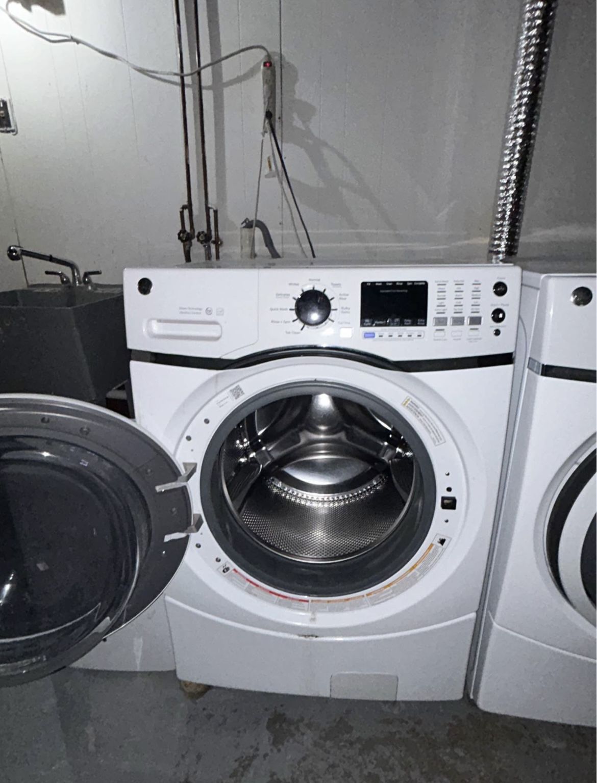 GE SMART WASHER AND DRYER