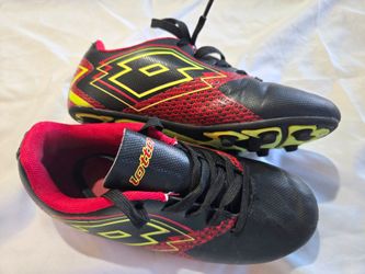 Size 1Y Lotto Soccer Cleats Black Red Yellow